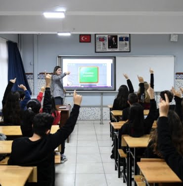 20 BİN SÖZLEŞMELİ ÖĞRETMEN ATAMASI BAŞVURULARI 20 MAYIS'TA BAŞLIYOR