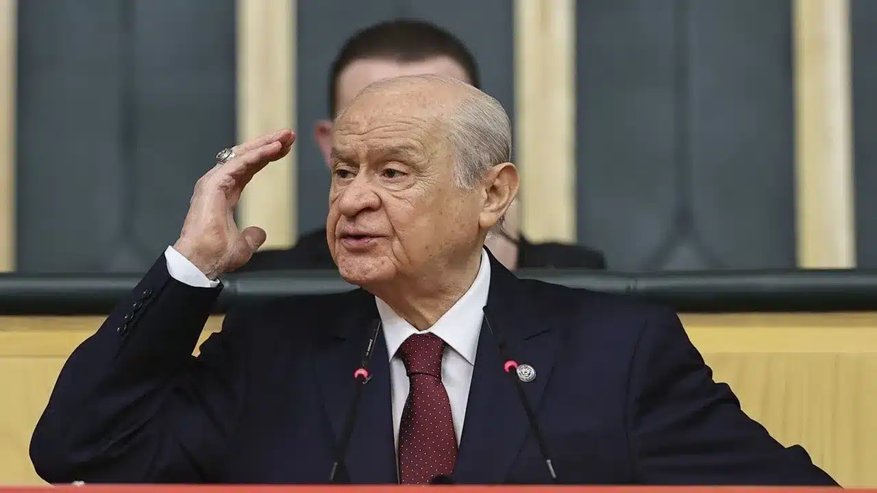 Devlet Bahçeli: Kalkışma olursa cüret edenlerin başları mutlaka ezilmeli