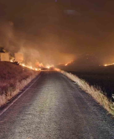 15 kişinin yanarak can verdiği yangın gecesine ait yeni görüntüler ortaya çıktı 15-kisinin-yanarak-can-verdigi-yangin-gecesine-ait-yeni-goruntuler-ortaya-cikti-23EXBPki.jpg