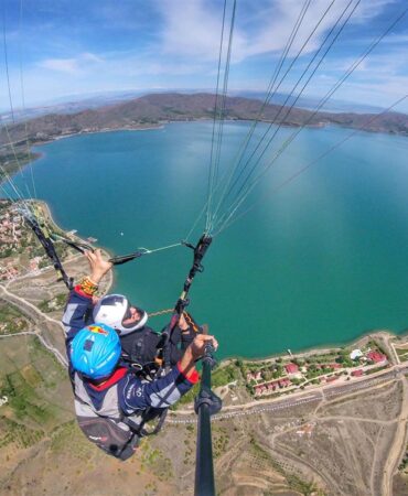 Yamaç Paraşütü (ARŞİV)