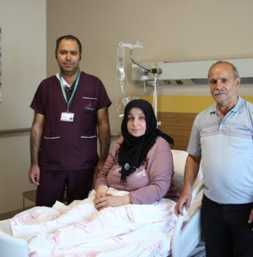 Eşinin kardeşine böbreğini verip hayatını kurtarmıştı, şimdi kendi hayatını kurtardı