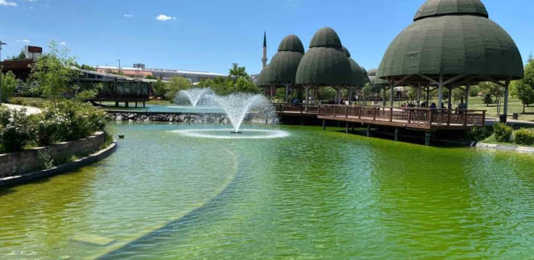 SÜS HAVUZUNA DÜŞEN ÇOCUK HAYATINI KAYBETTİ