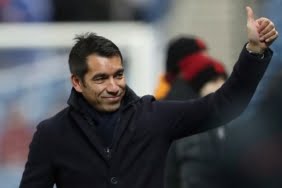 Beşiktaş'ın yeni teknik yöneticisi Van Bronckhorst İstanbul'da besiktasin-yeni-teknik-yoneticisi-van-bronckhorst-istanbulda-n7g8FhWM.jpg