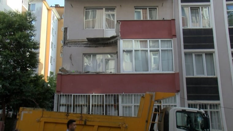 Bir çökme daha: 5 katlı binada çökme meydana geldi