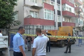 bir-cokme-daha-istanbulda-5-katli-binada-cokme-meydana-geldi-JAM5pEEQ.jpg