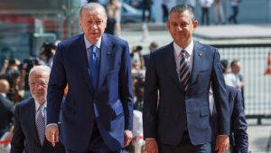 cumhurbaskani-erdogan-bir-kibarlik-getirelim-dedik-chpnin-basindaki-arkadas-hazmedemedi-vVcr9LEs.jpg