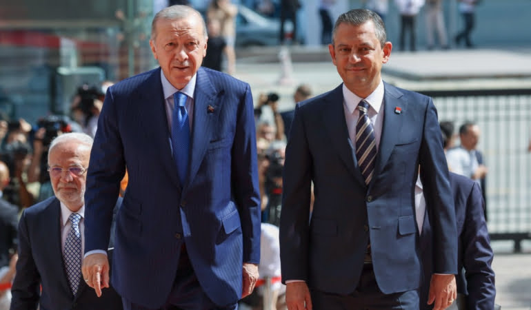cumhurbaskani-erdogan-bir-kibarlik-getirelim-dedik-chpnin-basindaki-arkadas-hazmedemedi-vVcr9LEs.jpg