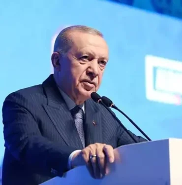 Cumhurbaşkanı Erdoğan, okullarda uygulanacak yeni modeli tanıttı