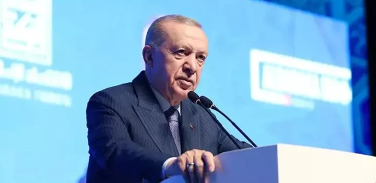 Cumhurbaşkanı Erdoğan, okullarda uygulanacak yeni modeli tanıttı