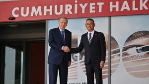 cumhurbaskani-erdoganin-chp-genel-merkezini-ziyaret-etti-tCCneXwU.jpg