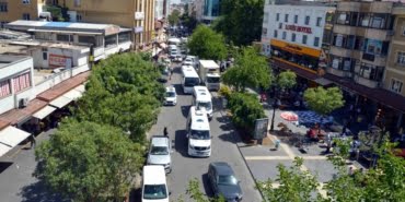 diyarbakirda-gazi-caddesi-bayram-boyunca-trafige-kapali-olacak-acSZiRjr.jpg