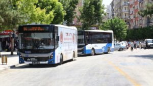 Elazığ Belediyesinden öğrencilere ücretsiz ulaşım imkanı