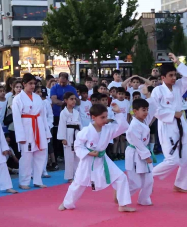 elazig-gsb-spor-okullari-acildi-vASe83wB.jpg