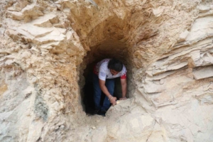 elazig-nimri-dagindaki-gizemli-tunellere-yalnizca-cuceler-girebiliyor-OTFUip5S.jpg