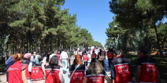 Elazığ’da anlamlı etkinlik: “Çocuklara verilecek en güzel hediye ailedir” Elazığ’da anlamlı etkinlik: “Çocuklara verilecek en güzel hediye ailedir”