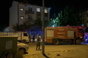 elazigda-evini-yakmaya-calisan-sahis-polis-tarafindan-ikna-edildi-FmNsFUxy.jpg