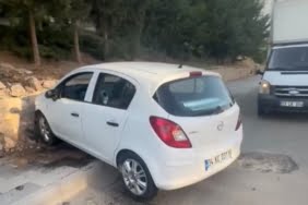 elazigda-otomobil-duvara-carpti-1-yarali-1GIq7ta9.jpg