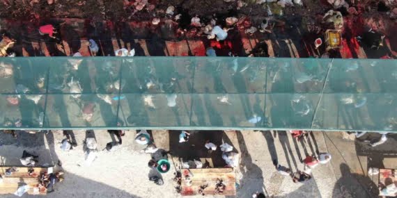 Elazığ’da vatandaşlar kurbanlarını kesti, yoğunluk havadan görüntülendi Elazığ’da vatandaşlar kurbanlarını kesti, yoğunluk havadan görüntülendi