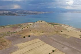 elazigdaki-hoyuk-manzarasi-ile-dikkat-cekiyor-j5cfbYn5.jpg