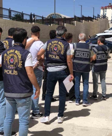 elazigdaki-lokantaya-silahli-saldiri-sorusturmasinda-4-kisi-yakalandi-CHrv8Mj6.jpg