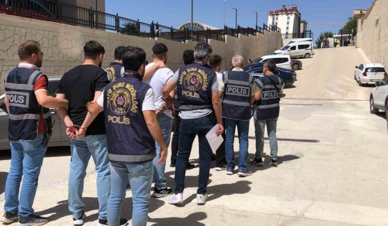 elazigdaki-lokantaya-silahli-saldiri-sorusturmasinda-4-kisi-yakalandi-CHrv8Mj6.jpg