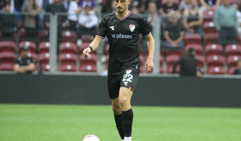 elazigsporda-sampiyon-kadrodan-4-ayrilik-XM4ZrvJP.jpg
