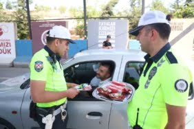 kurban-bayraminin-son-gununde-elazigda-yogun-trafik-denetimi-yapiliyor-tz9ixg3S.jpg