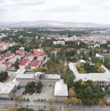 milli-savunma-bakani-guler-erzurum-heyetini-kabul-etti-kBEPZFg3.jpg