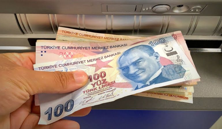 milyonlari-etkiliyor-bankalar-atm-para-cekme-limitlerini-degistirdi-yeni-rakamlar-aciklandi-tN4wJUrF.jpg