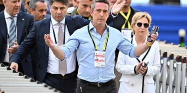 rakibi-aziz-yildirimi-maglup-eden-ali-koc-yeniden-fenerbahce-baskani-secildi-jqvb71BV.jpg