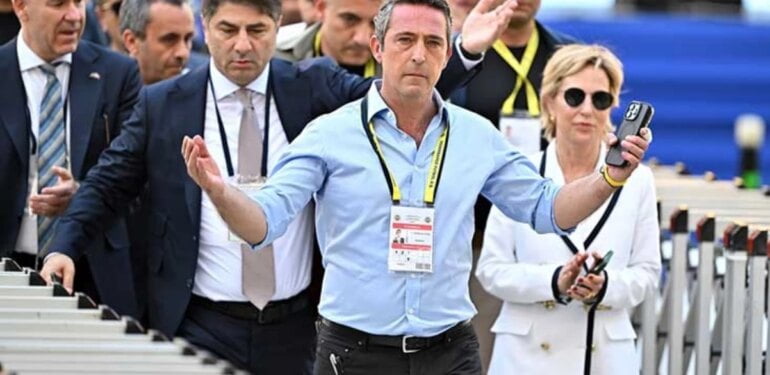 rakibi-aziz-yildirimi-maglup-eden-ali-koc-yeniden-fenerbahce-baskani-secildi-jqvb71BV.jpg