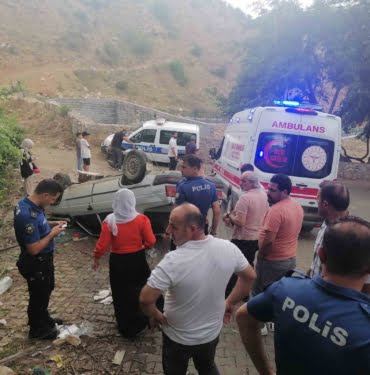 sasonda-otomobil-takla-atti-5-yarali-Bsf3svK3.jpg