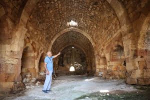 zamana-direnen-750-yillik-kervansaray-restore-edilmeyi-bekliyor-MirhjkGH.jpg