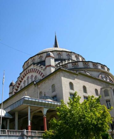 20171103134028171_ELAZIG 008 IZZET PASA CAMII SERVET UYGUN