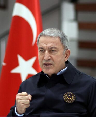 Milli Savunma Bakanı Hulusi Akar