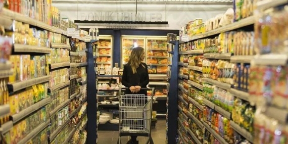 Açlık sınırı 19 bin lirayı, yoksulluk sınırı ise 62 bin lirayı aştı Açlık sınırı 19 bin lirayı, yoksulluk sınırı ise 62 bin lirayı aştı