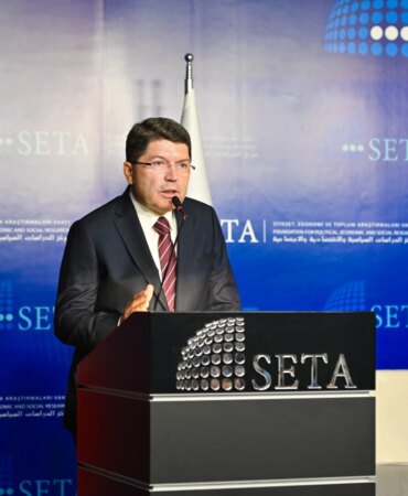 adalet-bakanindan-yeni-anayasa-vurgusu-daha-koklu-reformlara-adim-atmamiz-lazim-rm9HvOmp.jpg