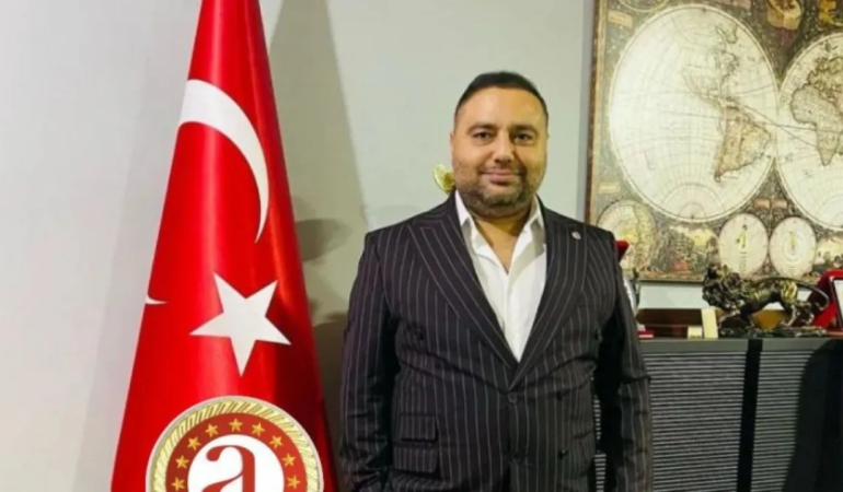 ak-genclik-ocaklari-baskani-tutuklandi-icisleri-bakanligi-logosuyla-kart-bastirdilar-OR8tsGqY.png