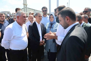 ak-parti-heyetinden-eti-kromda-grevde-olan-iscilere-destek-9wgUaq6p.jpg