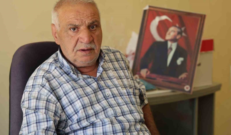 arkadaslarinin-tavsiyesi-ile-muhtar-oldu-41-yildir-sevkle-devam-ediyor-ZD7yc5qZ.jpg