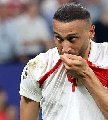 Cenk Tosun Fenerbahçe'de! Resmen açıklandı cenk-tosun-fenerbahcede-resmen-aciklandi-HMHsIAfI.jpg