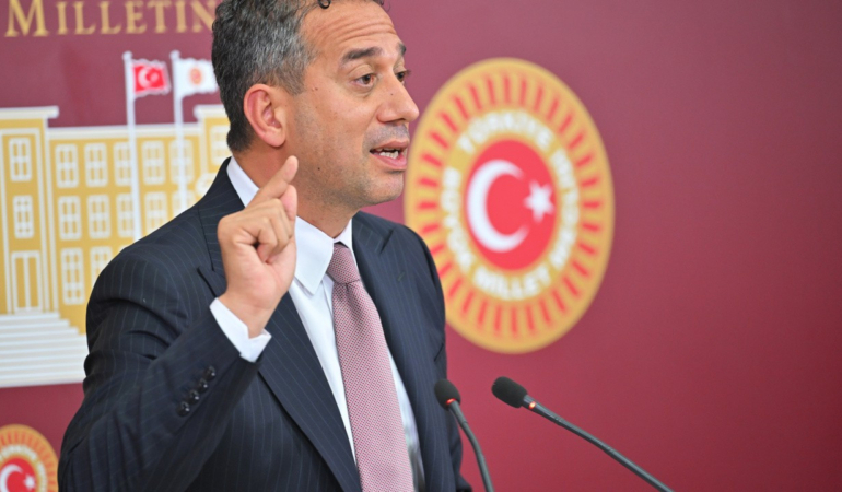 chpden-hayvan-haklari-yasasina-tepki-uSpQGicl.jpg