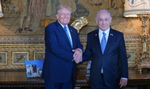 donald-trump-netanyahuyu-evinde-konuk-etti-NvtAc3Y9.jpg