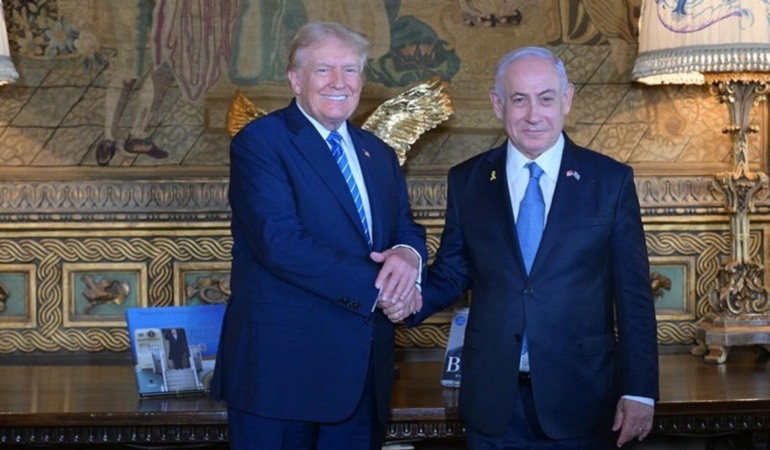 donald-trump-netanyahuyu-evinde-konuk-etti-NvtAc3Y9.jpg