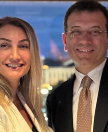 ekrem-imamoglu-esiyle-birlikte-pariste-olimpiyat-acilisinda-ndaZSiax.jpg