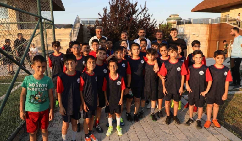 elazig-belediyesinin-ucretsiz-yaz-spor-kurslarina-yogun-ilgi-CHi3Y9KQ.jpg