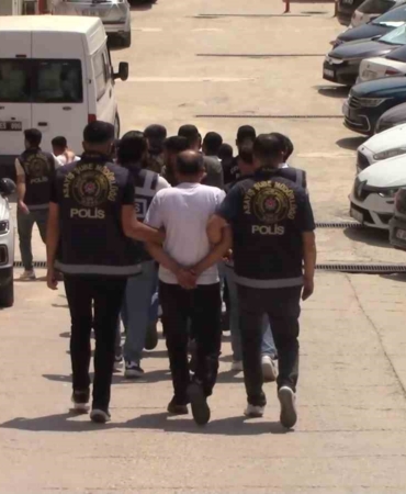 elazig-polisi-suclulara-goz-actirmiyor-8-tutuklama-MNKzggRr.jpg