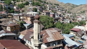 elazigda-200-yillik-cami-i-kebir-turizme-kazandirilmayi-bekliyor-IhMDFOM6.jpg