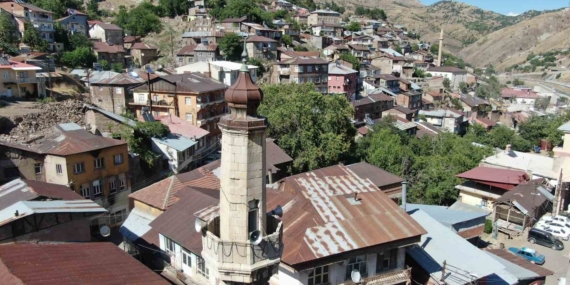 Elazığ'ın Maden İlçesindeki 200 Yıllık Cami-i Kebir Turizme Kazandırılmayı Bekliyor Elazığ’ın Maden İlçesindeki 200 Yıllık Cami-i Kebir Turizme Kazandırılmayı Bekliyor