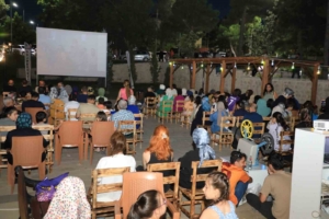 elazigda-acik-hava-sinema-gunleri-basladi-4bWmIONA.jpg